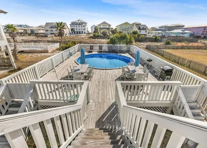 Entire Duplex Walk To Private Pool Large Deck *