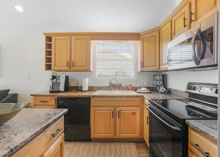 Entire Duplex Walk To Private Pool Large Deck * Gulf Shores